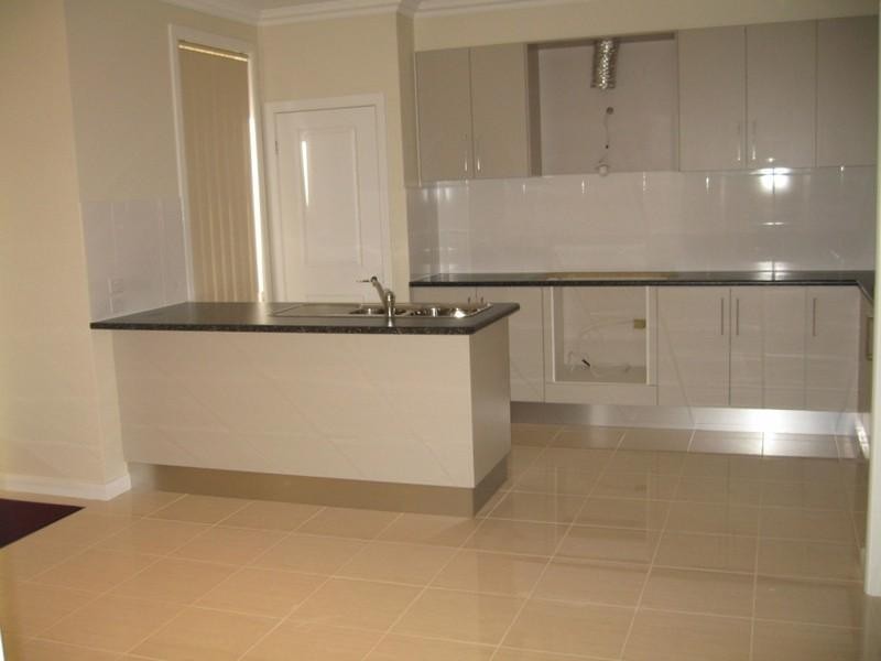 2/1 Batesford Road, Chadstone VIC 3148