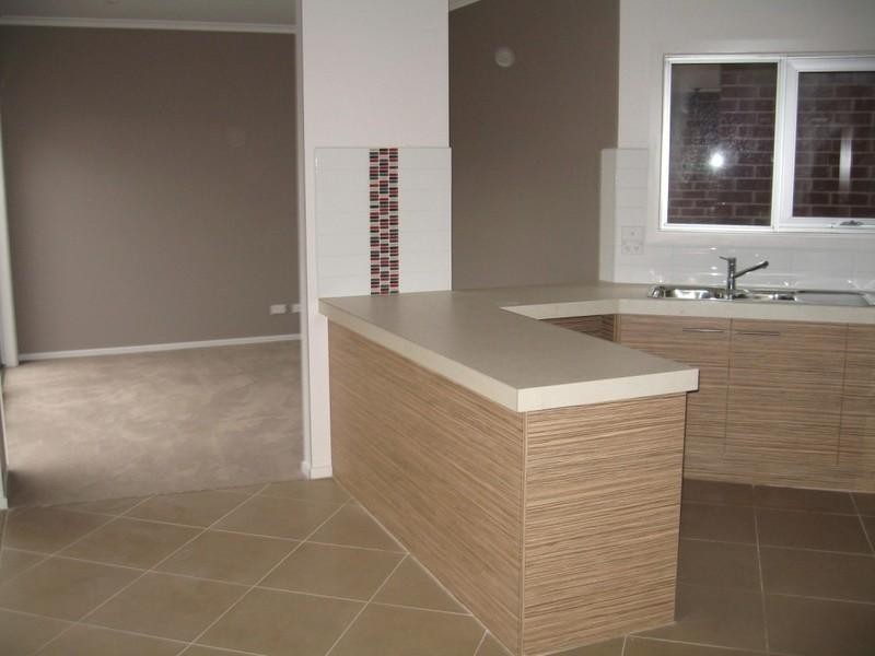 2/2 Greta Street, Oakleigh East VIC 3166