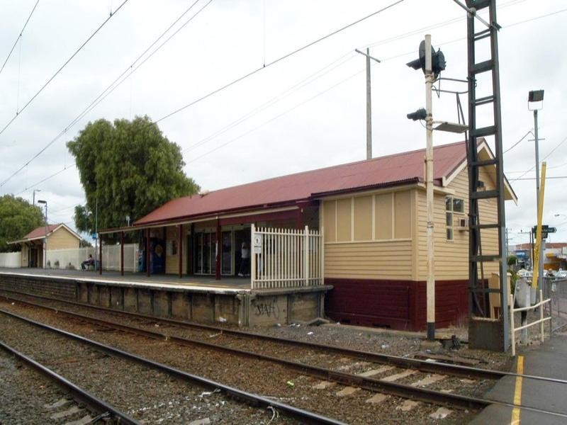 13 Jeanette Street, Clayton South VIC 3169