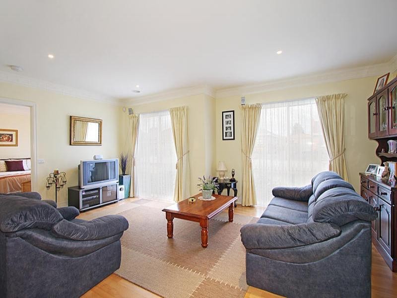 39 Bossington Street, Oakleigh South VIC 3167