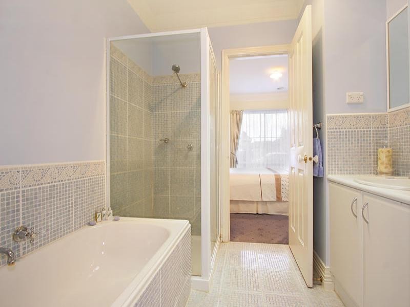 39 Bossington Street, Oakleigh South VIC 3167