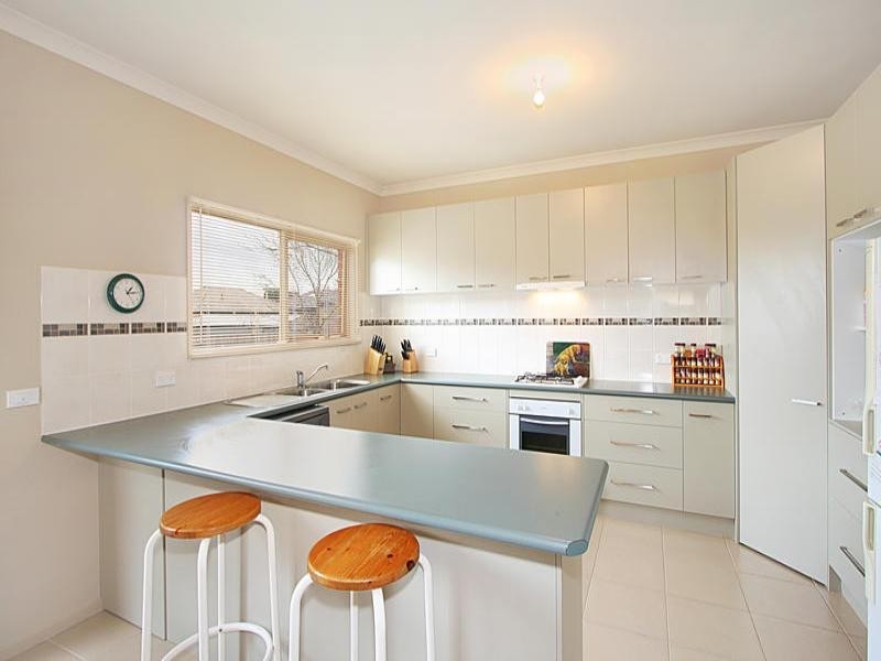 2/48 Ormond Road, Clayton VIC 3168