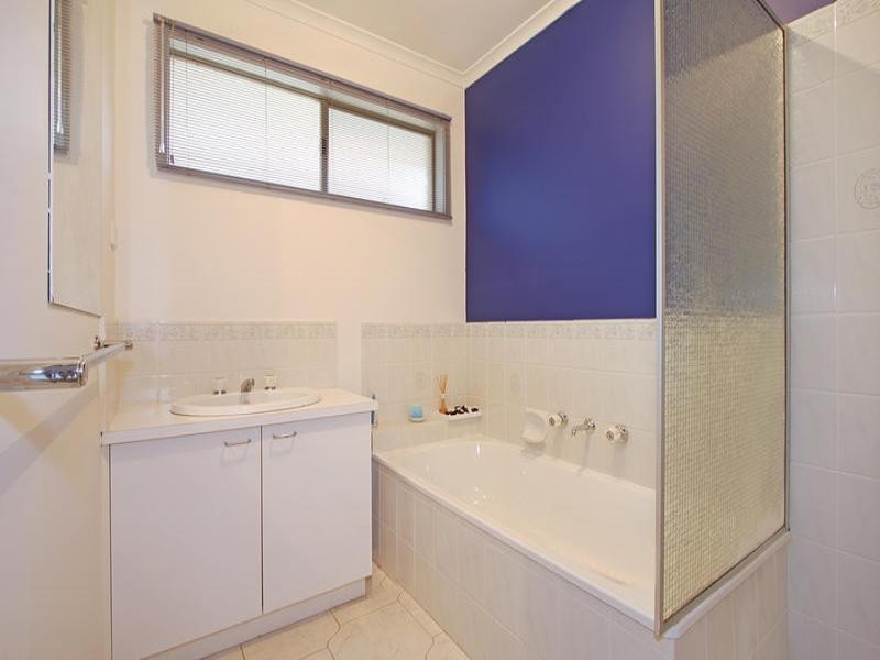 34 Dealing Drive, Oakleigh South VIC 3167