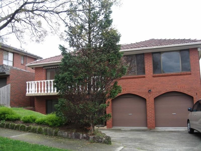 17 Outlook Court, Chadstone VIC 3148