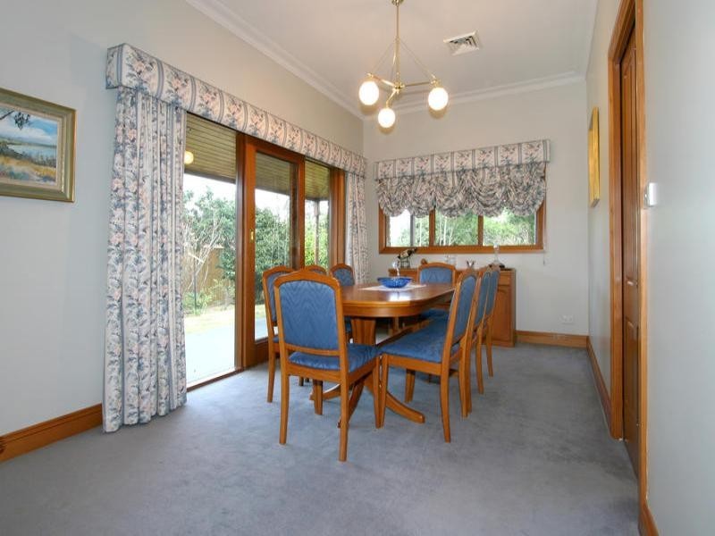 2 Grange Street, Oakleigh South VIC 3167