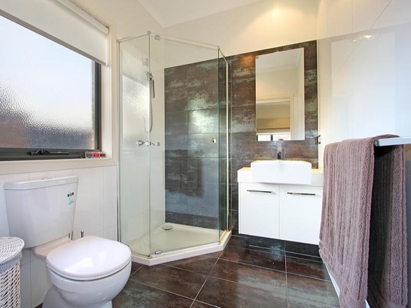 27 Ormond Road, Clayton VIC 3168