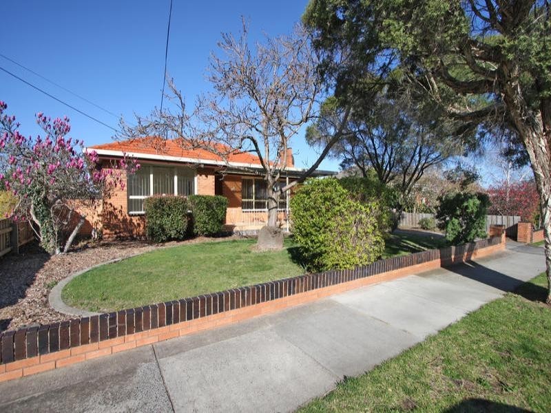 28 Cambridge Drive, Glen Waverley VIC 3150