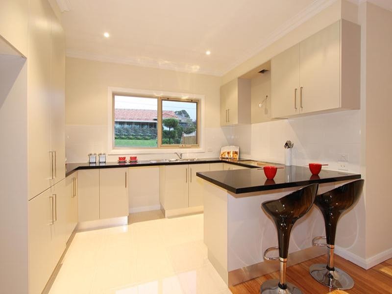 1/8 The Ridge, Glen Waverley VIC 3150