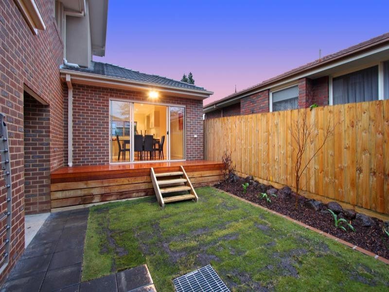 1/8 The Ridge, Glen Waverley VIC 3150