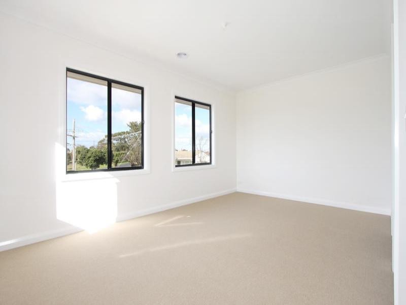 1/472 Haughton Road, Clayton South VIC 3169