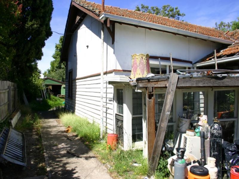 56 Carlisle Crescent, Hughesdale VIC 3166