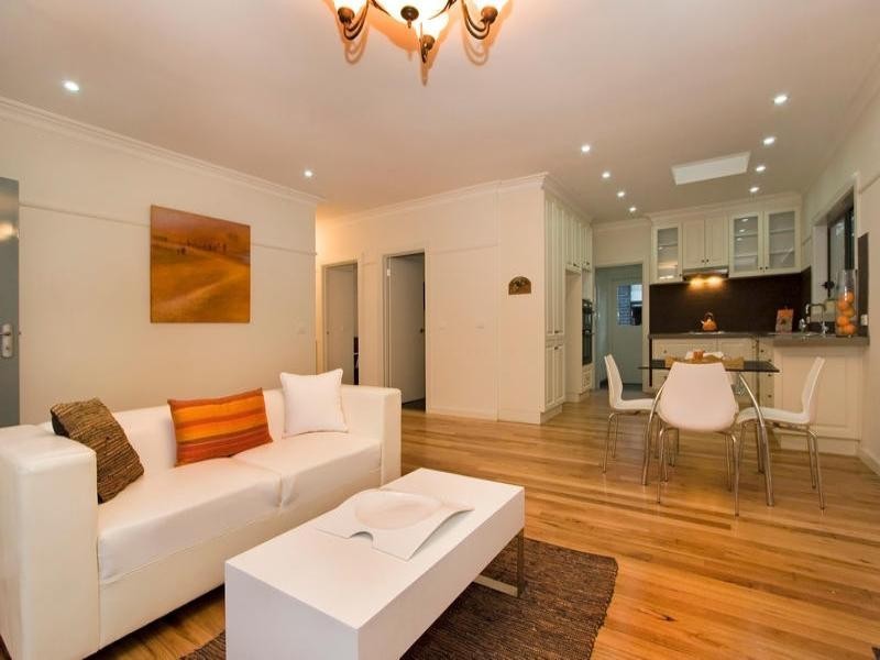 1/6 Tullius Avenue, Oakleigh East VIC 3166