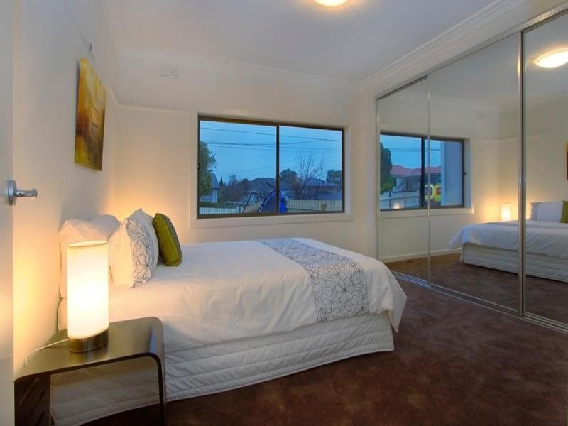 1/6 Tullius Avenue, Oakleigh East VIC 3166