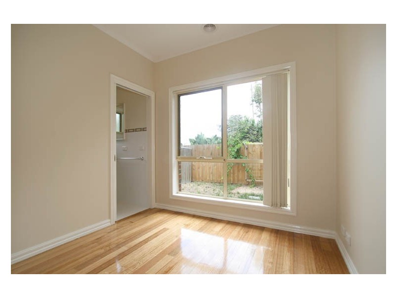 68 Waverley Road, Chadstone VIC 3148
