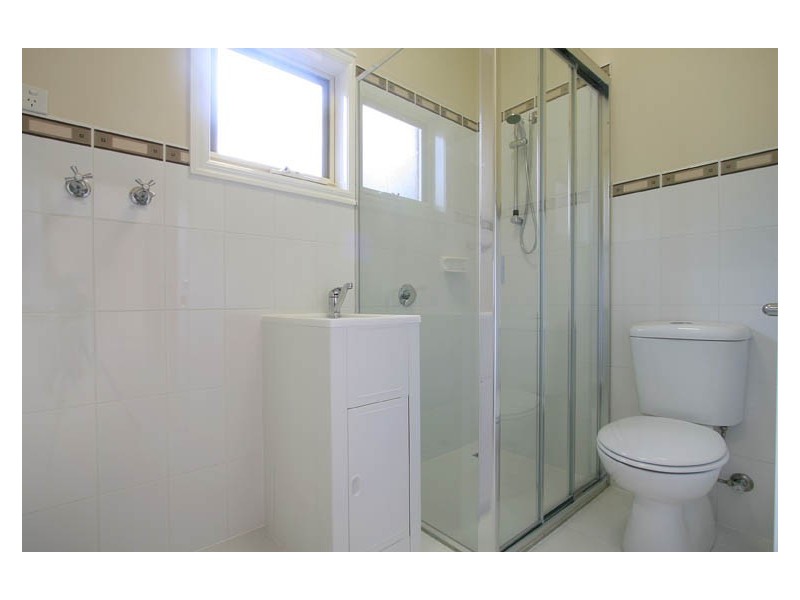 68 Waverley Road, Chadstone VIC 3148