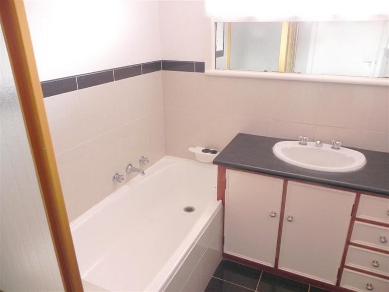 28 Koonalda Avenue, Glen Waverley VIC 3150