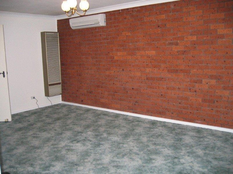 3/4 Normanby Street, Hughesdale VIC 3166