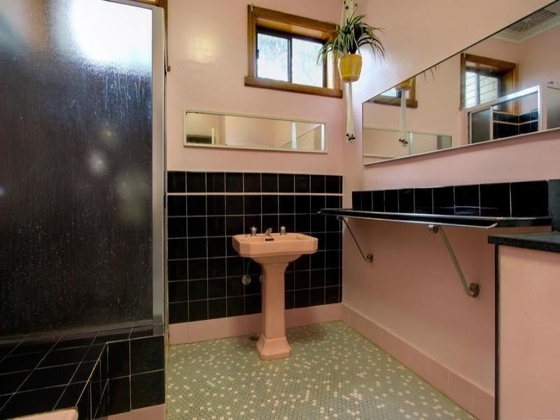 2 Sumersett Avenue, Oakleigh South VIC 3167