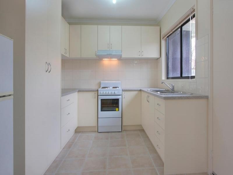 2a Sumersett Avenue, Oakleigh South VIC 3167