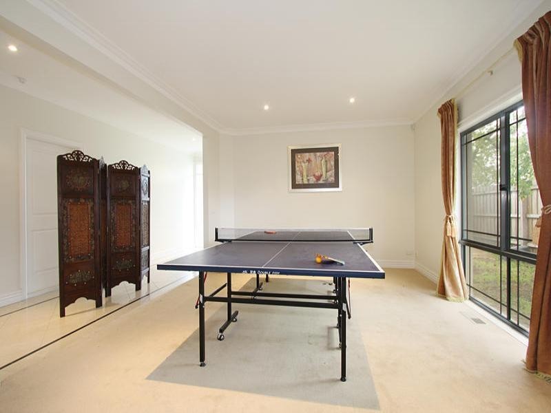 2a Alexander Avenue, Oakleigh East VIC 3166