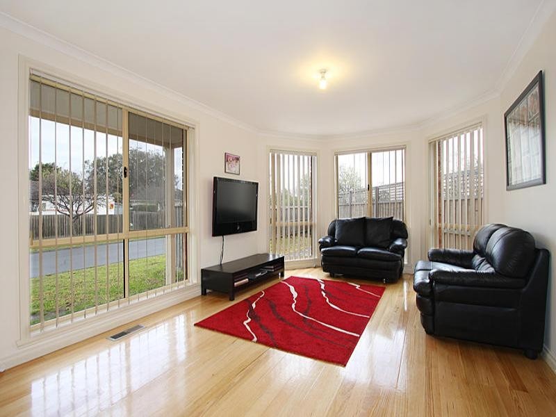 2 Alfred Grove, Oakleigh East VIC 3166
