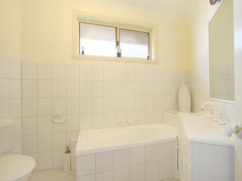 2 Alfred Grove, Oakleigh East VIC 3166