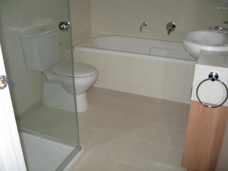 1/6 Hourigan Avenue, Clayton VIC 3168