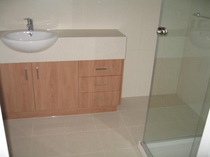 1/6 Hourigan Avenue, Clayton VIC 3168