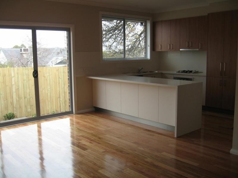 2/6 Hourigan Avenue, Clayton VIC 3168