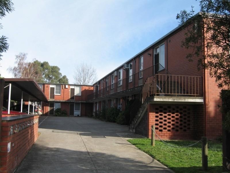 4/1366 Dandenong Road, Hughesdale VIC 3166