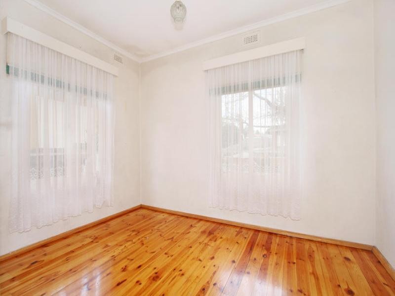 13 Woonah Street, Chadstone VIC 3148