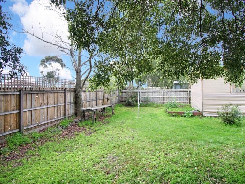 13 Woonah Street, Chadstone VIC 3148