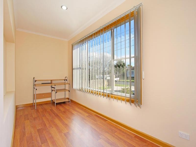 8 Kionga Street, Clayton VIC 3168
