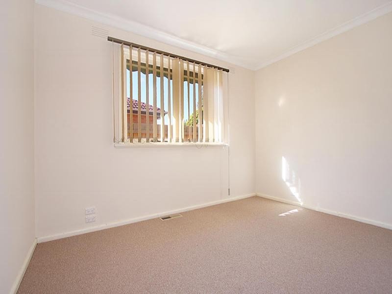 28 Cambridge Drive, Glen Waverley VIC 3150