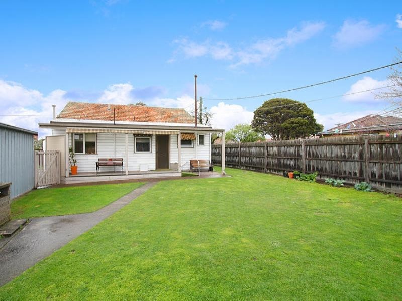 17 Sumersett Avenue, Oakleigh South VIC 3167
