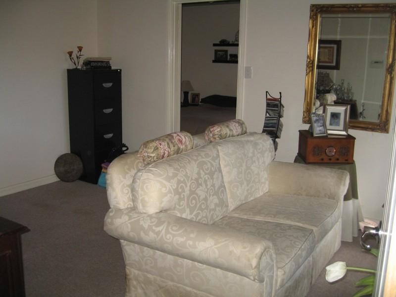 2/105 Golf Road, Oakleigh VIC 3166