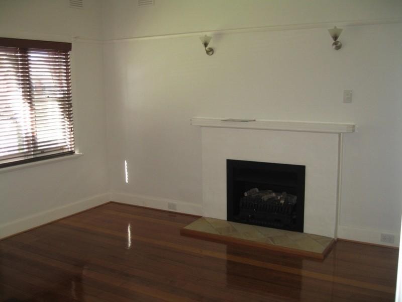 21 Andrew Street, Oakleigh VIC 3166