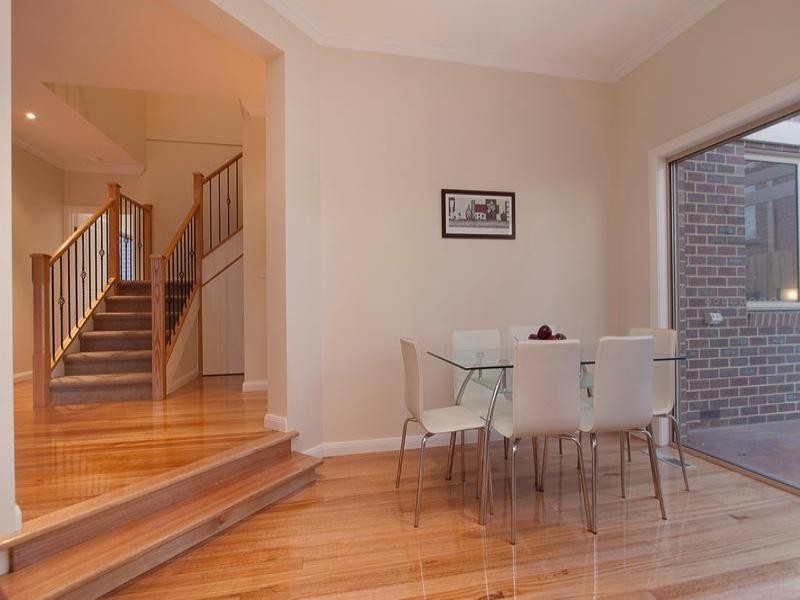 2/8 The Ridge, Glen Waverley VIC 3150