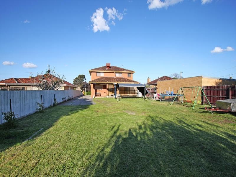 19 Scotsburn Avenue, Oakleigh South VIC 3167