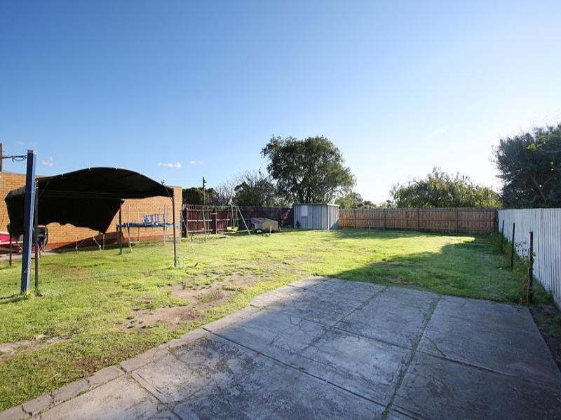 19 Scotsburn Avenue, Oakleigh South VIC 3167