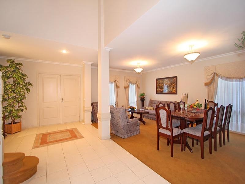 9 Peter Street, Oakleigh South VIC 3167