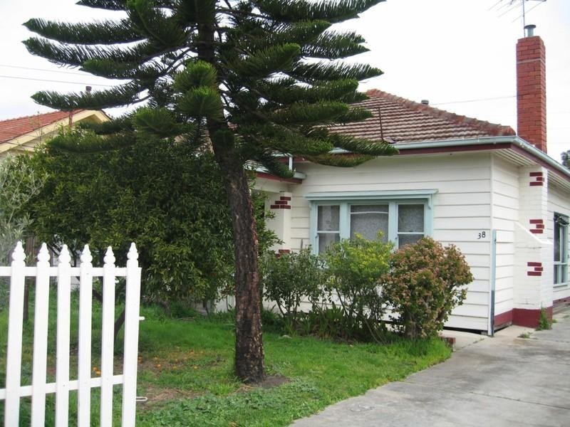 38 Willesden Road, Hughesdale VIC 3166