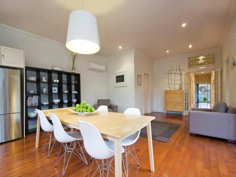 5 Swindon Road, Hughesdale VIC 3166