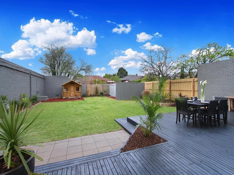 5 Swindon Road, Hughesdale VIC 3166