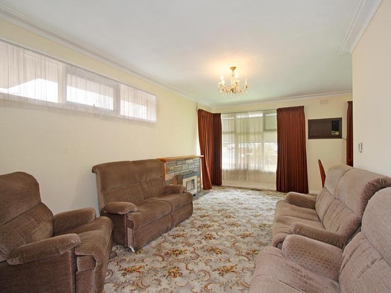 4 Connell Road, Oakleigh VIC 3166