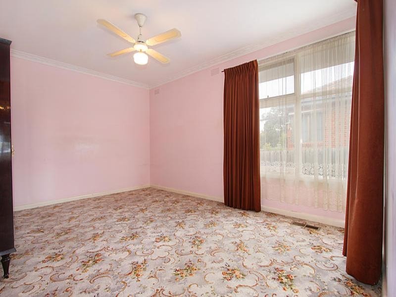 4 Connell Road, Oakleigh VIC 3166