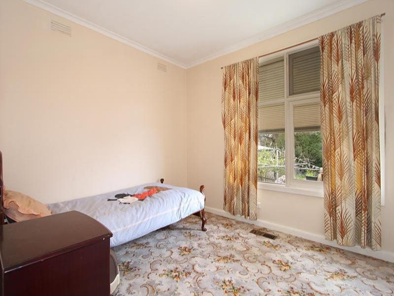 4 Connell Road, Oakleigh VIC 3166