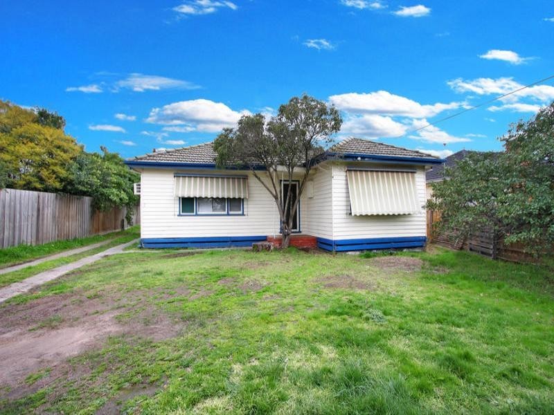 2 Young Street, Springvale VIC 3171