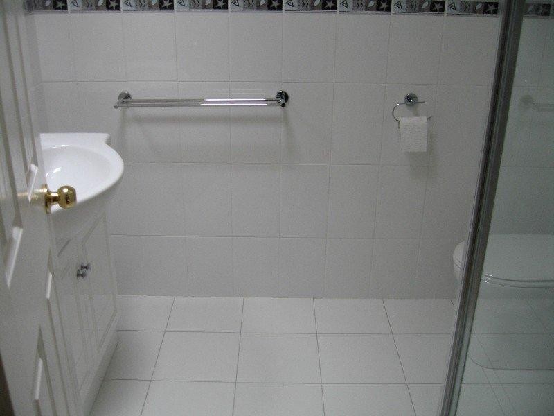 2/10 Woonah Street, Chadstone VIC 3148