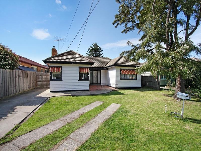 4 Harlington Street, Clayton VIC 3168